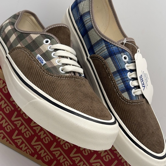 Authentic 44 D
Anaheim Factory 0g Cord/Pewter
VN000581NU Sneakers - Picture 6 of 16